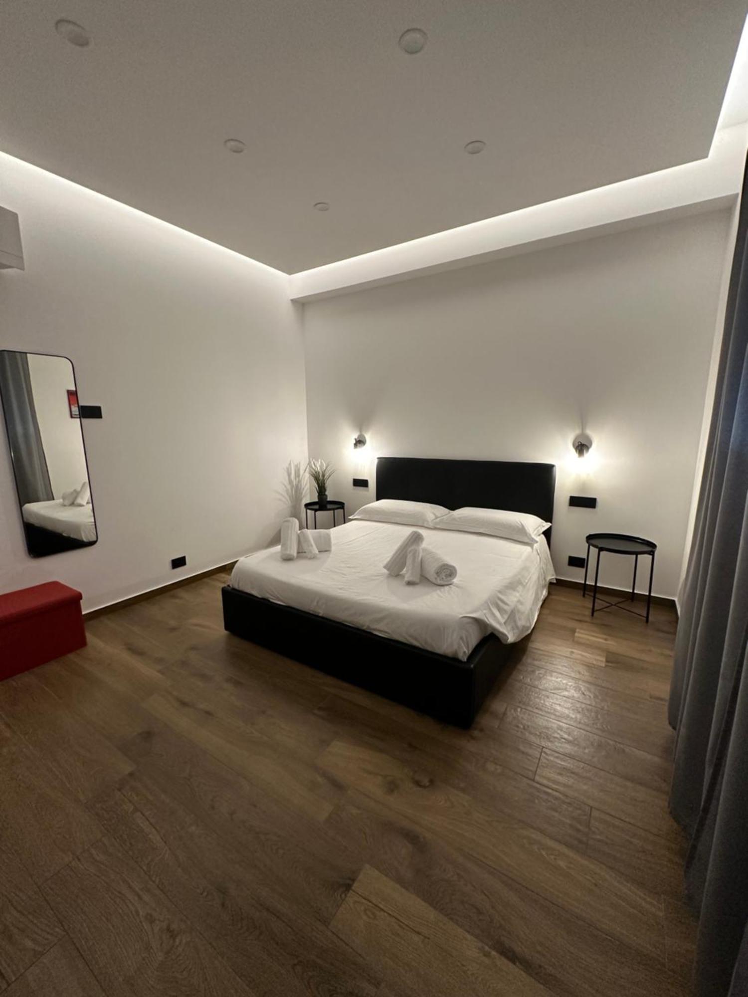 Borgiarooms Luxury Apartment Milazzo Exterior foto